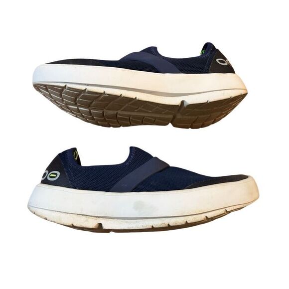 OOFOS OOmg Low Shoe Recovery Comfort Sneakers Slip On Navy White Women’s Size 7 - Picture 3 of 7